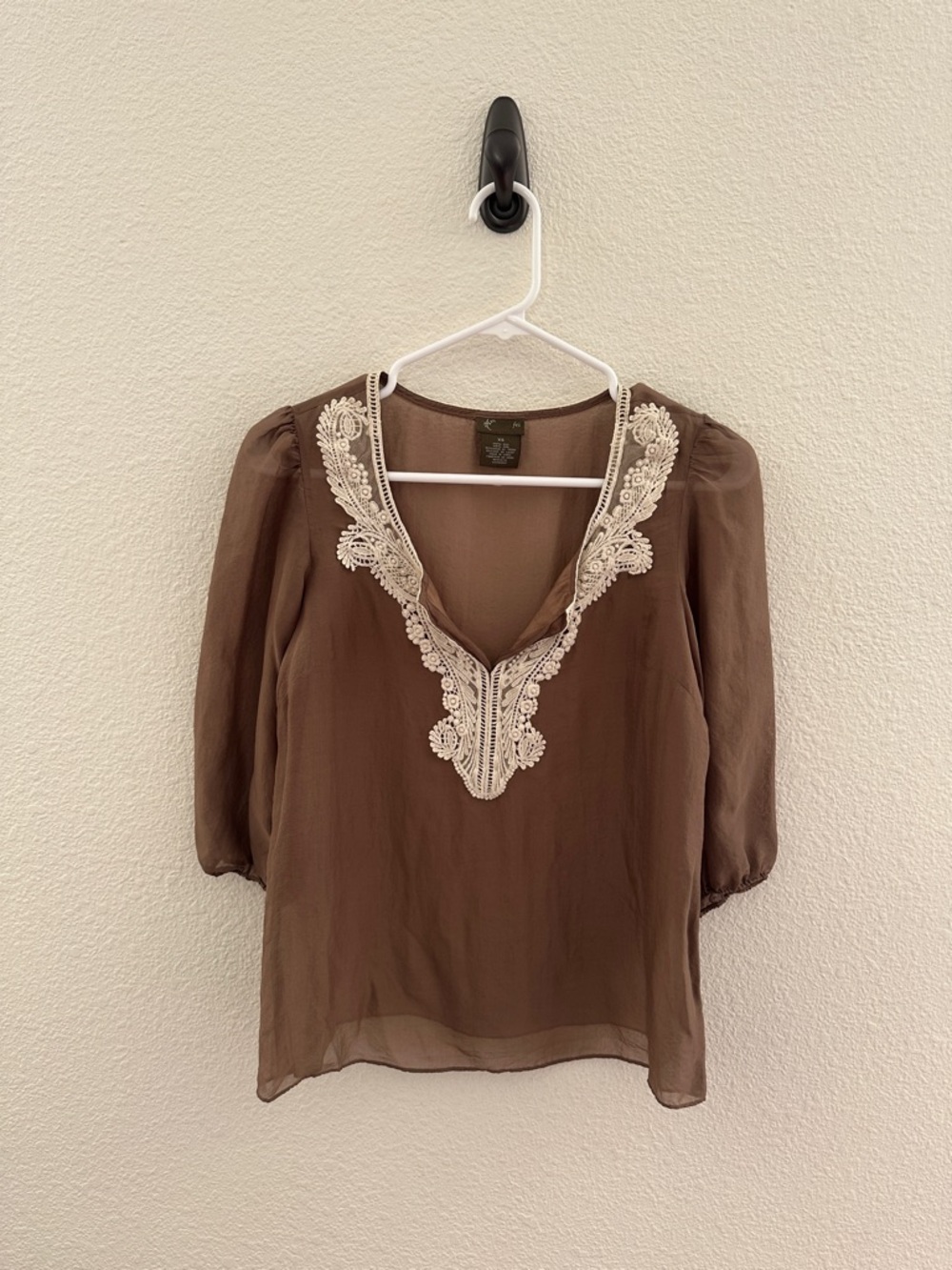 Fei Silk Lace Trim Blouse Womens XS Brown V-Neck Puff Sleeve Anthropologie